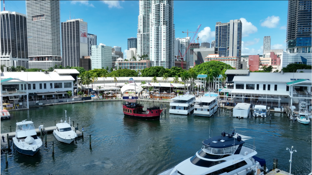Miami sightseeing cruises Boat tours in Miami