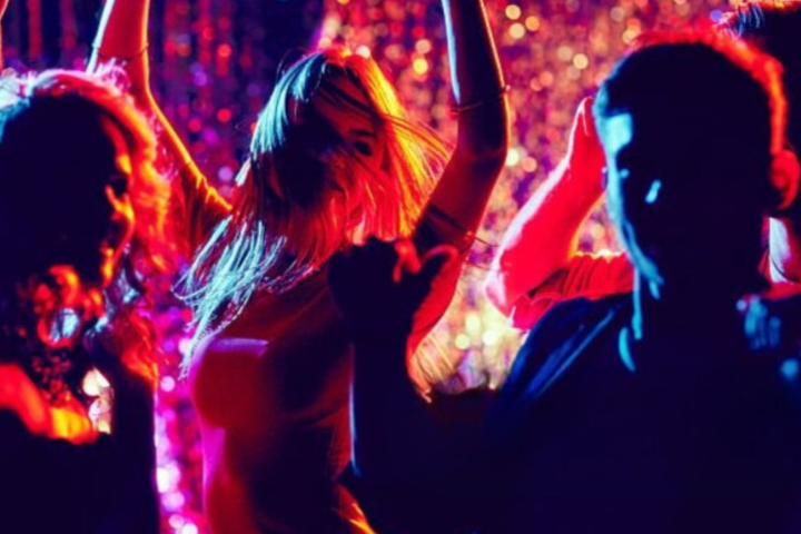 night cruise with drinks and music