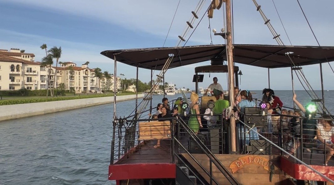 MIAMI PIRATE SHIP Miami pirate ship party in Fisher Island